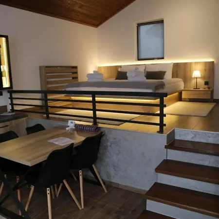 Golden Villa